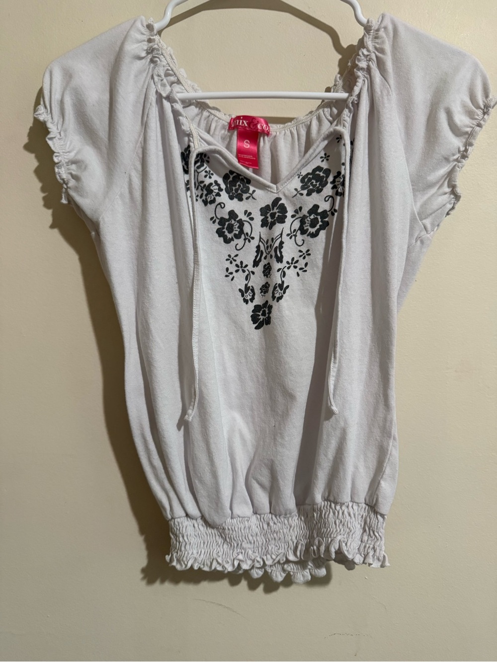 Xhilaration White Peasant Blouse with Black Floral Print